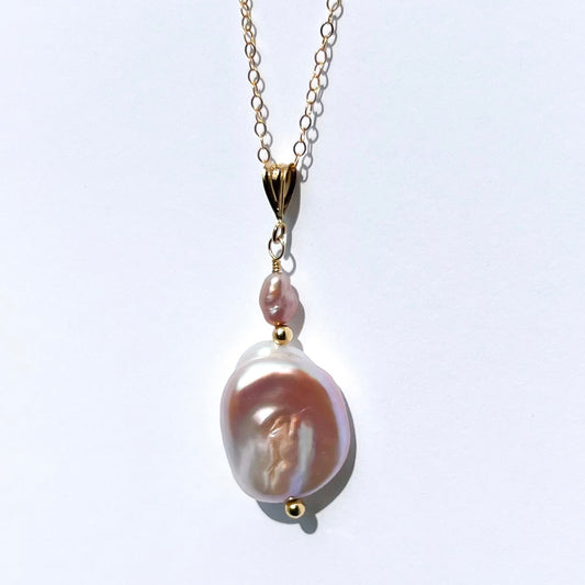 Rosa Pearl Necklace